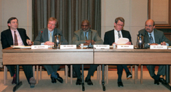 l to r: Professor Jan Willem Gunning,
Professor Paul Collier, Dr. Kwesi Botchwey, Mr. Bernd Esdar, Shailendra J. Anjaria