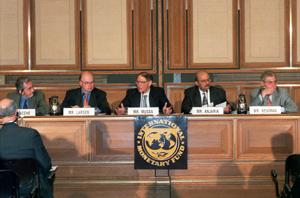 Graham Hacche, Flemming Larsen, Michael
Musssa, Shailendra Anjaria and Graham Newman