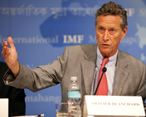 IMF Explores Contours of Future Macroeconomic Policy 