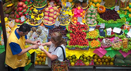 Market in São Paulo, Brazil. Locals are feeling the pinch of surging prices. (Photo: iStock/Fernando Podolski)