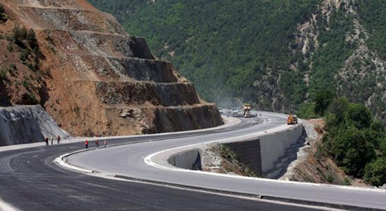 Roadwork in Albania. Improvements of transportation, energy, and telecommunications networks could speed up the catching up of the Western Balkans with the European Union (photo: Arben Celi/Reuters/Newscom)