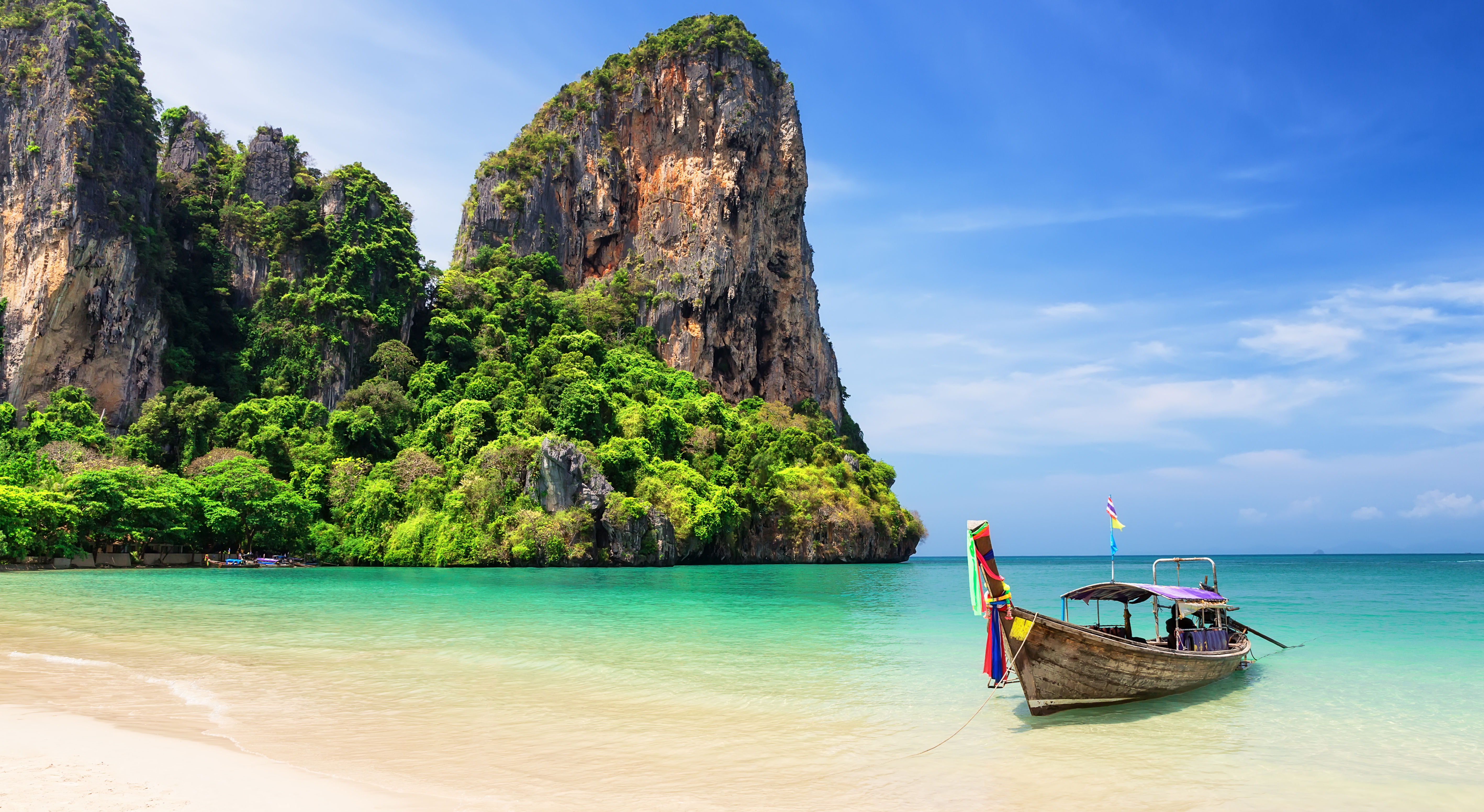 Las llegadas de turistas a Tailandia —un destacado destino turístico— han disminuido drásticamente. Además de proporcionar financiamiento en condiciones favorables a operadores turísticos, el país está promoviendo el turismo nacional y las estancias de larga duración. (Foto: Preto Perola de Getty Images)