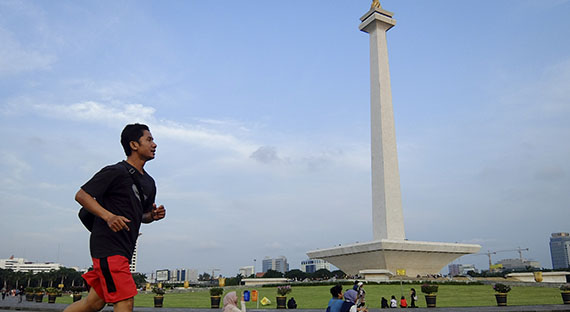 Jakarta's National Monument: Indonesia has the firepower to boost its economy. (photo: Algi Febri Sugita by Getty Images)