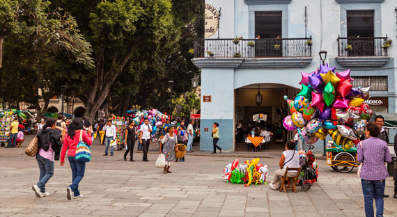 Oaxaca, México. Los estados sureños del país son los que más se beneficiarían de una mejora en el acceso a los servicios y una reducción de la informalidad (foto: iStock/lenawurm).