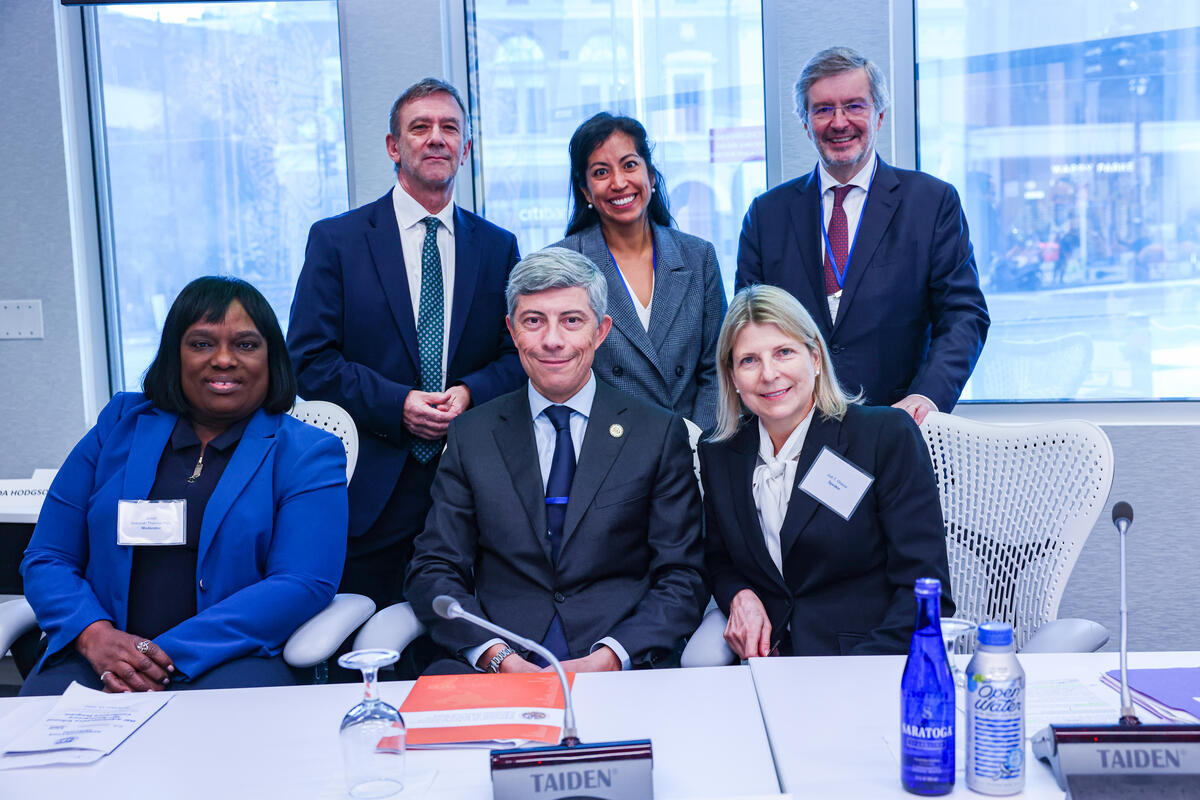 Session 2 panel, Judge Deborah Thomas-Felix, Judge Pablo Sandonato de León, Jodi T. Glasow (from left to right, sitting), Judge Kieran Bradley, Véronique Truchon-Lachapelle and Judge Paul Lemmens (from left to right, standing)