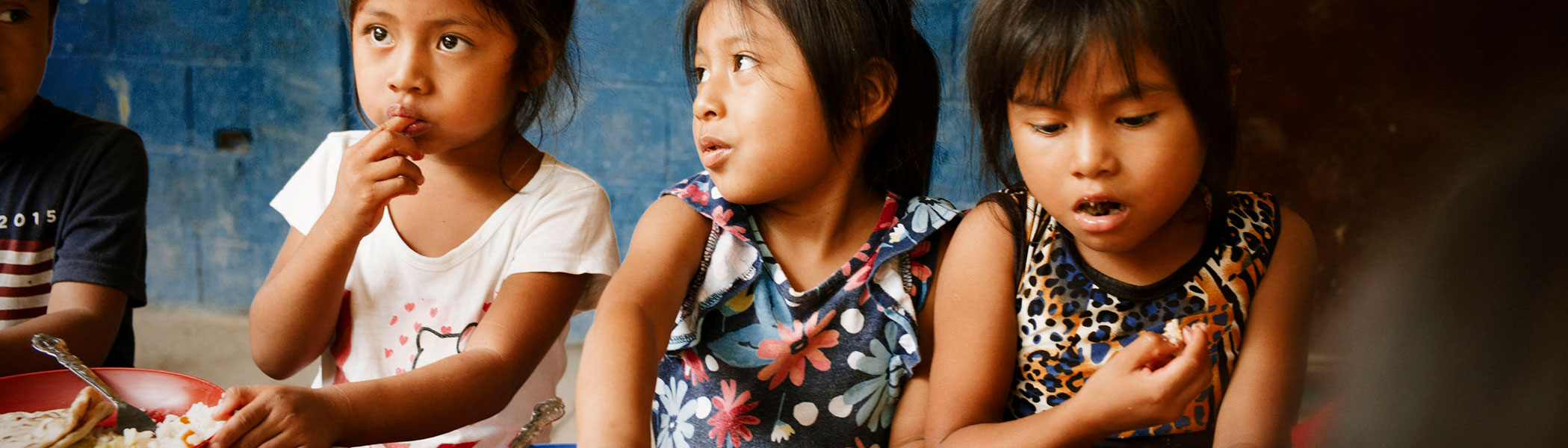 財政政策によって人々の生活費危機からの回復を助けることができる