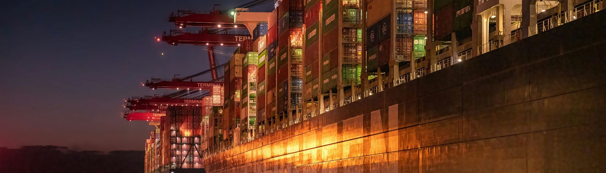 El balance de las cuentas corrientes mundiales se amplía, invirtiendo la tendencia de reducción