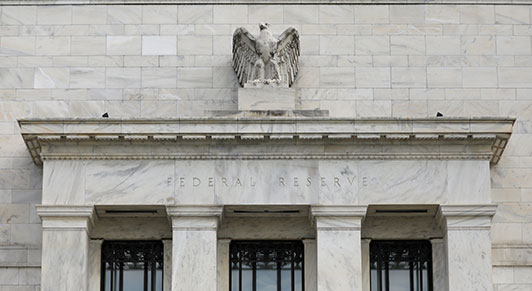 Los bancos internacionales podrían ver aumentar su vulnerabilidad a las perturbaciones del dólar