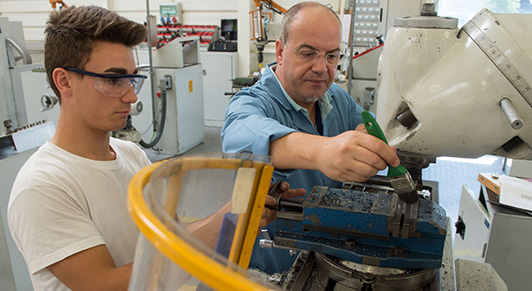 Un sueño postergado: La desigualdad y la pobreza intergeneracional en Europa