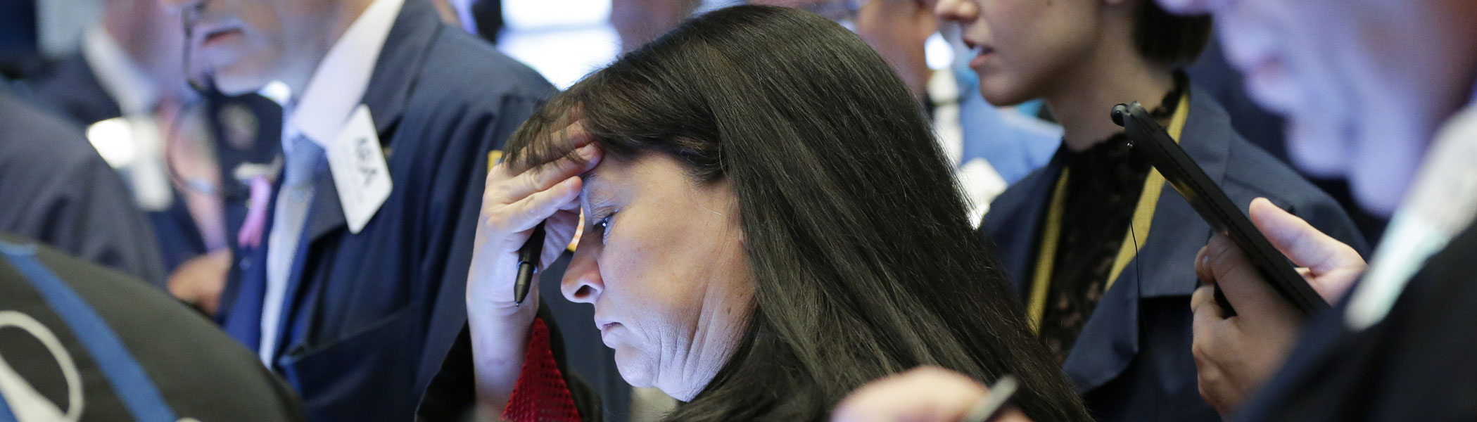 The Slope of the US Yield Curve and Risks to Growth