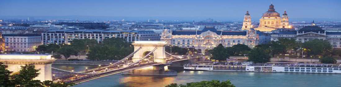 Chain Bridge, St. Stephen's Basilica in Budapest, Hungary
