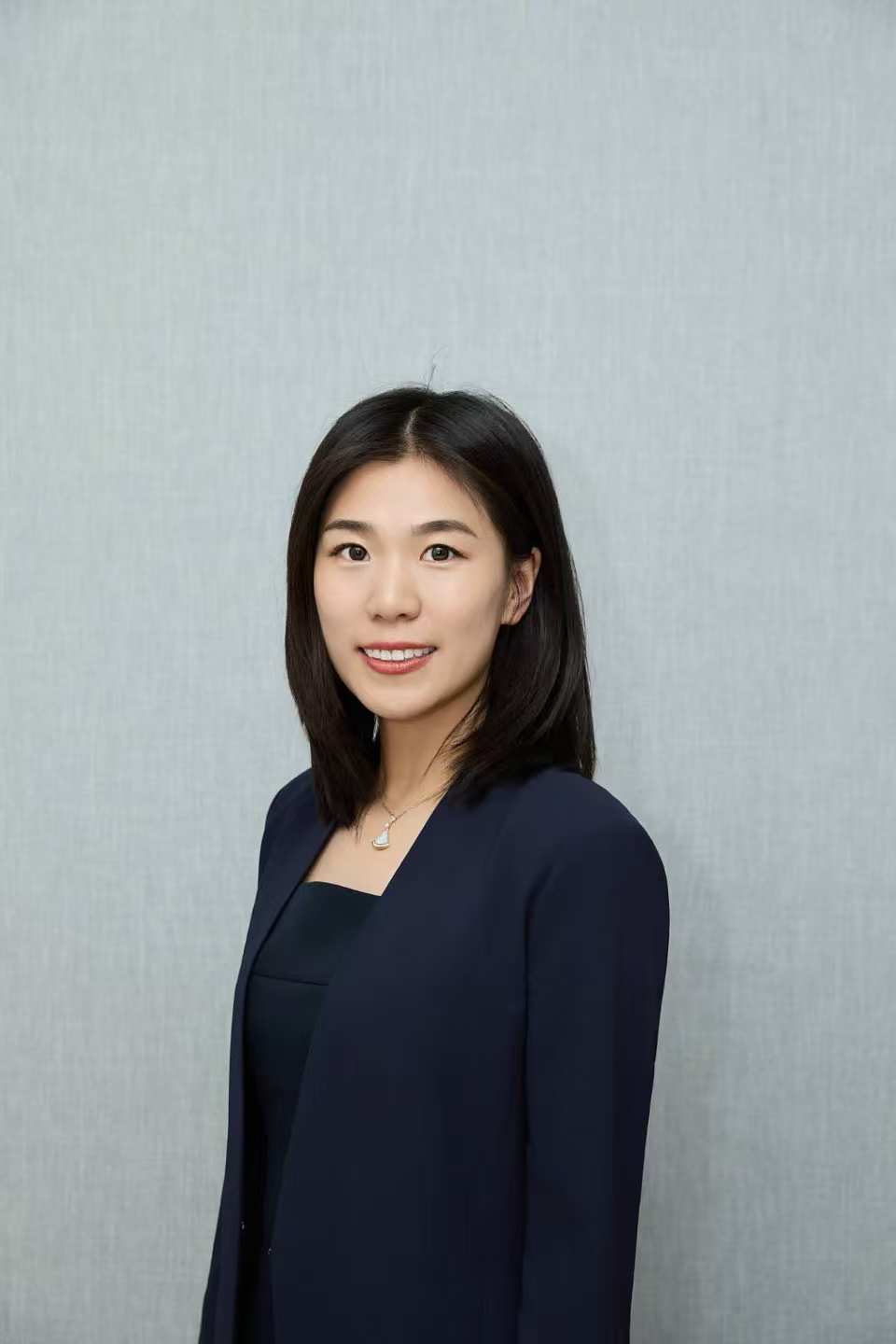 Xiaona Zhou