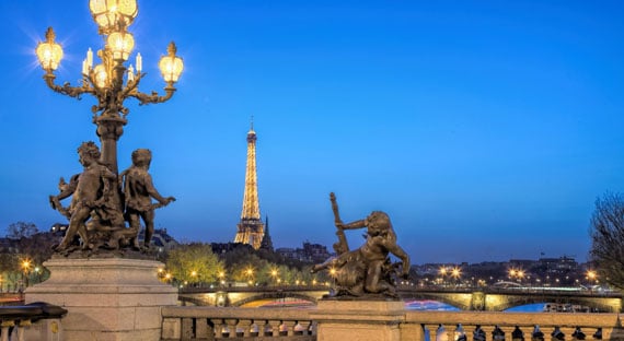 Street scene of Paris, France.  Growth slowed last year but remained relatively resilient  (photo: ImageBROKER/Ralph Fisher/Newscom)