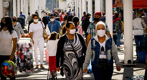 Osasco, São Paulo State, Brazil. Economic activity has picked up pace. (photo: Aloisio Mauricio/www.fotoarena.br/Newscom)