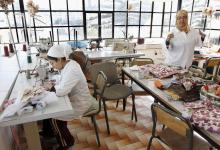 Cours de couture à Casablanca (Maroc). Des réformes visant à améliorer le climat des affaires, à promouvoir les petites entreprises et à investir dans l’éducation sont nécessaires pour créer des emplois dans le pays (photo: Youssef Boudlal/Corbis) 