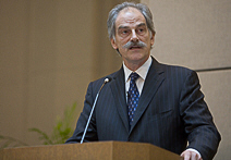 IMF Urges Action to Strengthen Global Financial System 