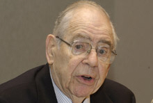 Jacques Polak, Iconic Economist at the IMF, Dies at 95 