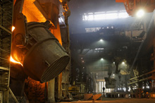 Steel mill in Beijing, China. The country’s rapid industrialization was an essential part of its successful development (photo: Corbis/Liu) 