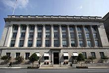 U.S. Chamber of Commerce building, where Lagarde spoke to business leaders on the global economy (photo: Manuel Balce Ceneta/AP/Corbis) 