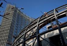 Construction in Addis Ababa, Ethiopia: Investment in infrastructure can be good for growth, under the right conditions, panelists at a seminar agreed (photo: Per-Anders Pettersson/Corbis) 
