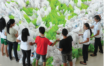 Finance &Development December 2012