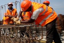 Chantier &agrave; Abidjan, C&ocirc;te d&rsquo;Ivoire: l&rsquo;objectif est de concilier les d&eacute;penses d&rsquo;infrastructure et la gestion de la dette publique (photo : Thierry Gouegnon/Reuters/Corbis) 