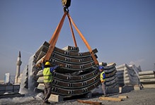 A construction project in Turkey: debt levels of firms, particularly in construction, have risen (photo: Claudia Wiens/Corbis) 