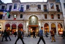 Zona comercial en Estambul: Algunas econom&iacute;as emergentes, como Turqu&iacute;a, necesitan reformas para que el crecimiento dependa menos del consumo (foto: Yadid Levy/Robert Harding/Newscom) 