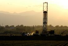 Un puits d’hydrofracturation dans le Colorado. La baisse des prix du pétrole est surtout due aux schistes bitumineux et aux nouvelles technologies de forage, explique le FMI dans un rapport (Chris Rogers/Corbis) 